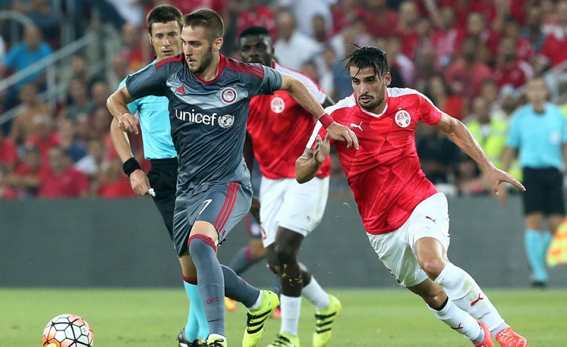 Ο Φορτούνης σε μία μονομαχία από τον σημερινό αγώνα