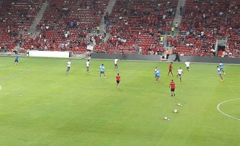 Εικόνα από την προθέρμανση του Ολυμπιακού