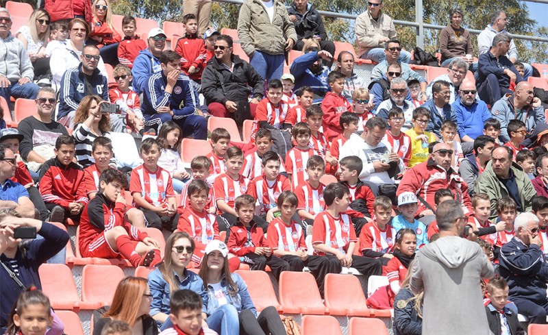 Εικόνα από την εξέδρα στο Ρέντη