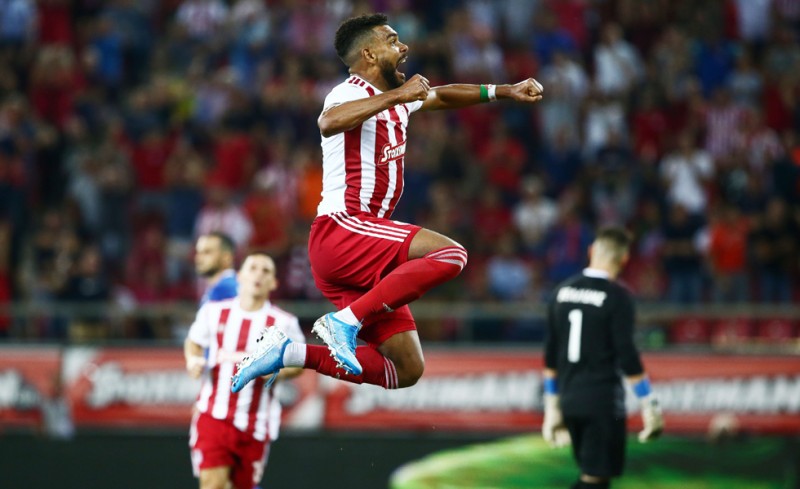 Ο Σουντανί πανηγυρίζει το 1-0.