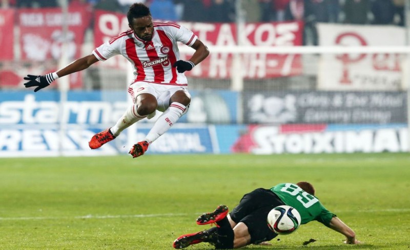 Εντυπωσιακό στιγμιότυπο με τον Ερνάνι από το αποψινό παιχνίδι