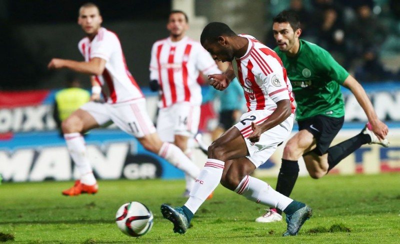 Ο Σεμπά λίγο νωρίτερα σκοράρει για πρώτη φορά με την ερυθρόλευκη φανέλα