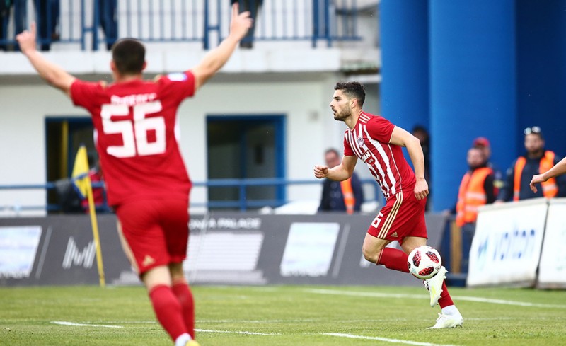 Ο Μασούρας πανηγυρίζει το 4ο γκολ με τη φανέλα του Ολυμπιακού, σε 7 παιχνίδια στο πρωτάθλημα!