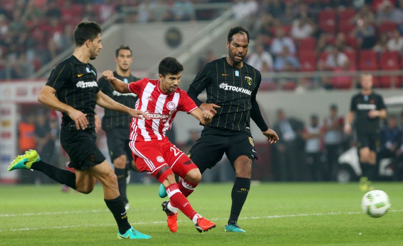 Ο Μάρτινς σουτάρει και η... κατάληξη είναι γνωστή: 2-0 (64')