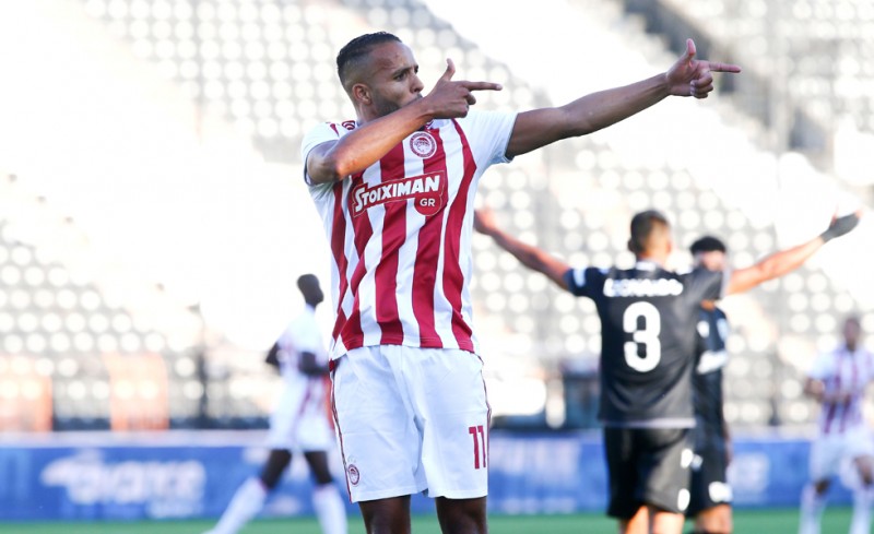 Ο Ελ Αραμπί πανηγυρίζει το γκολ στο 7', ωστόσο αυτό ακυρώθηκε μετά από λίγο στο VAR.