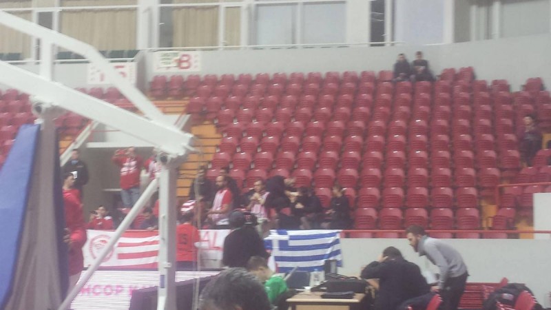 Ο κόσμος του Ολυμπιακού στο μακρινό Καζάν